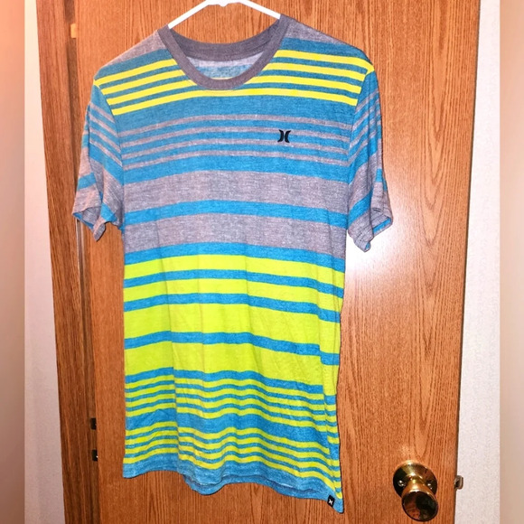 Hurley Size Medium Men's Striped T-Shirt - Picture 2 of 7